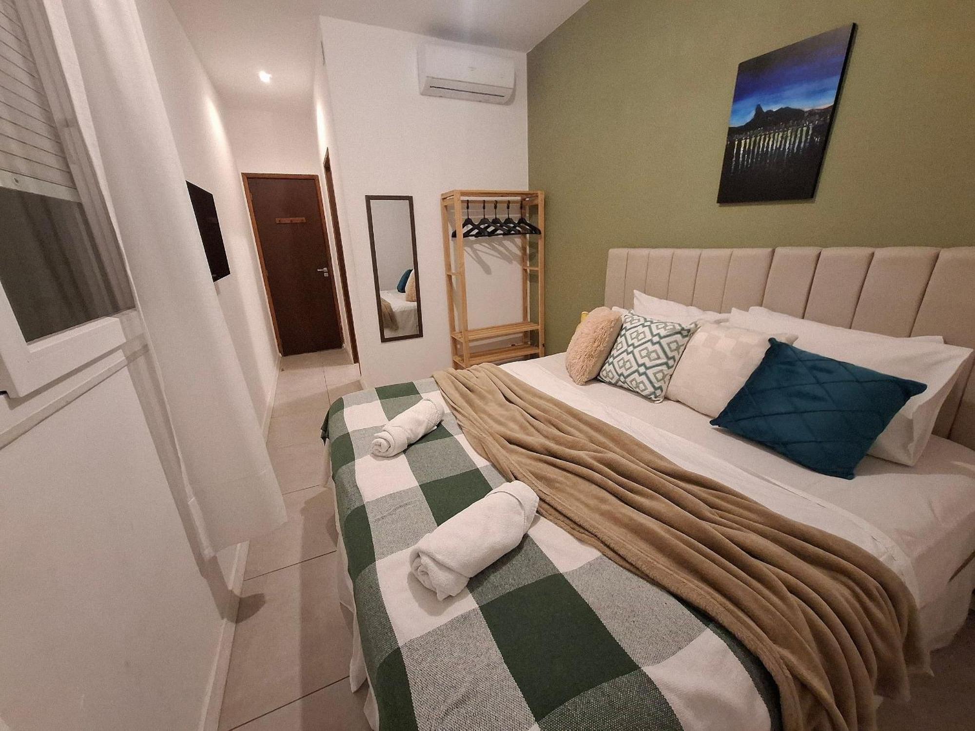 Pousada Fullano _ Entre Copacabana E Ipanema - Suites Privativas Confortaveis! — Photos 3